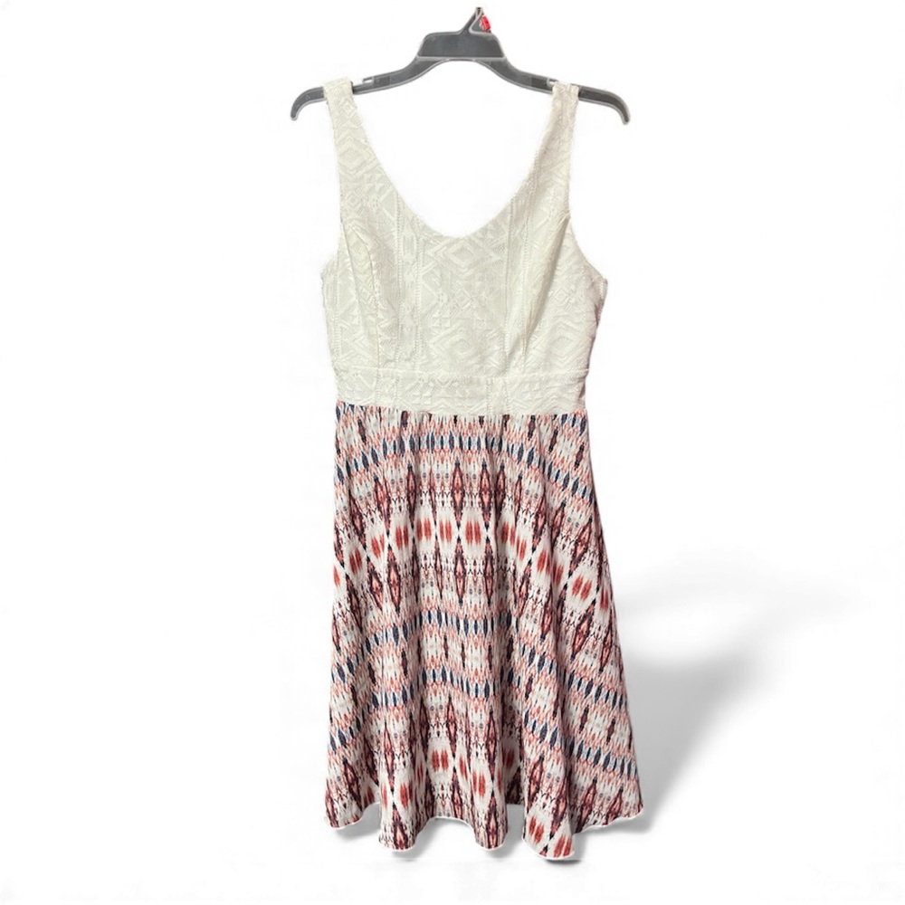 BG88* Maurice’s Sleeveless White with Geometric Design Mini Dress - Picture 2 of 8
